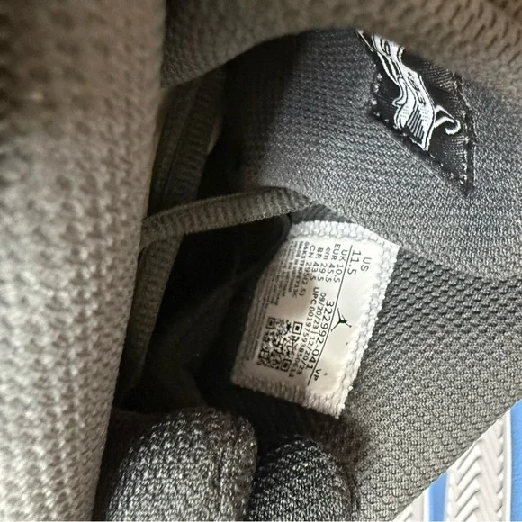 GORGEOUS JORDAN 6 Rings!!!
Authentic, Brand New - Picture 11 of 13